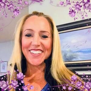Meet your Posher, Carrie